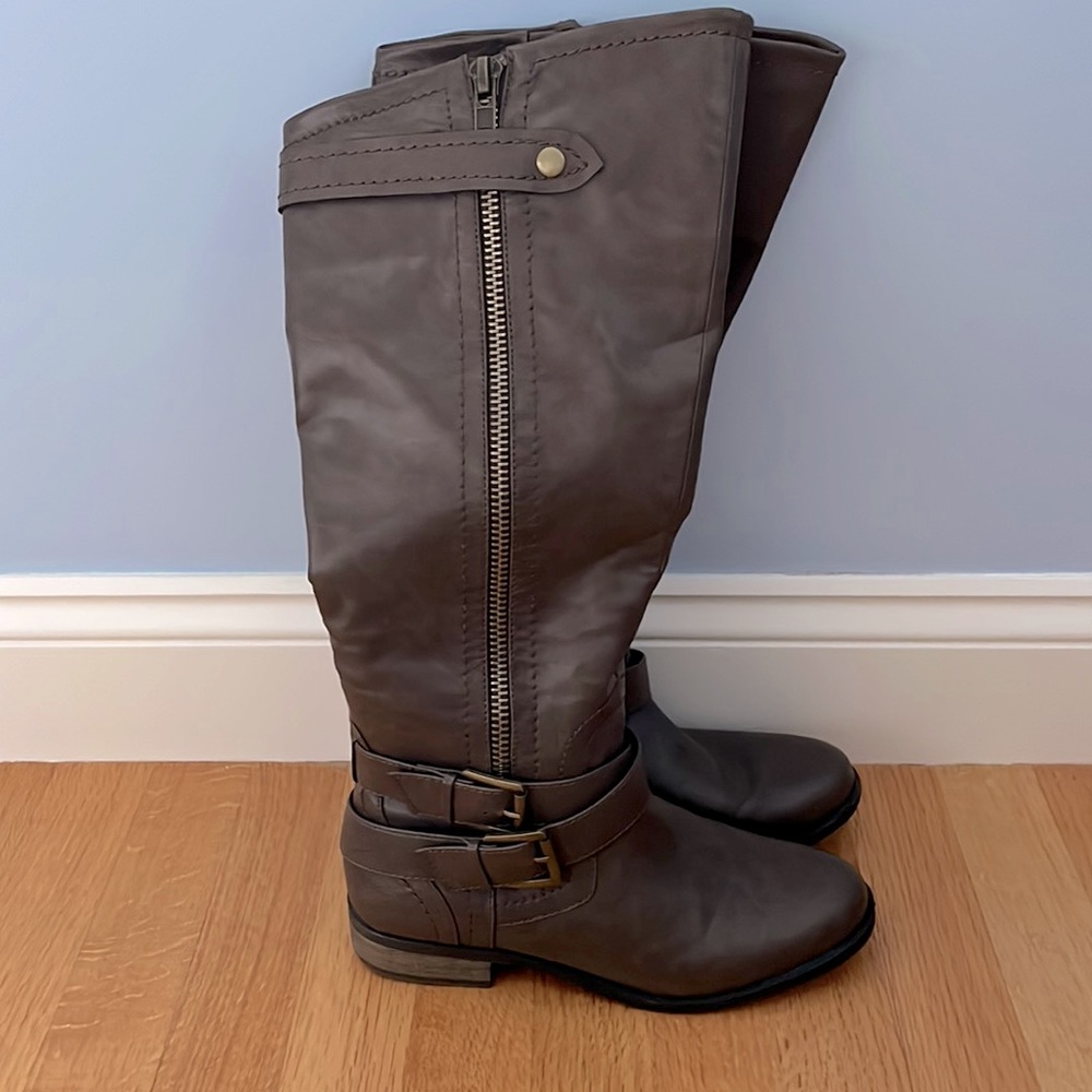 Rampage Hansel Brown Smooth Boots- Size 7.5. Brand New.